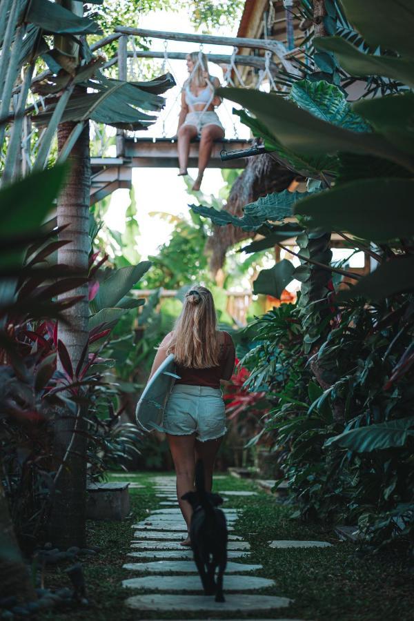 Seaside Tribe - Boutique Surf Stay & Retreat Tanah Lot Eksteriør billede